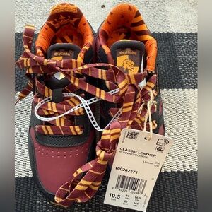 Reebok Kids' Gryffindor Burgundy and Gold Sneakers Harry Potter size 10.5 NWT